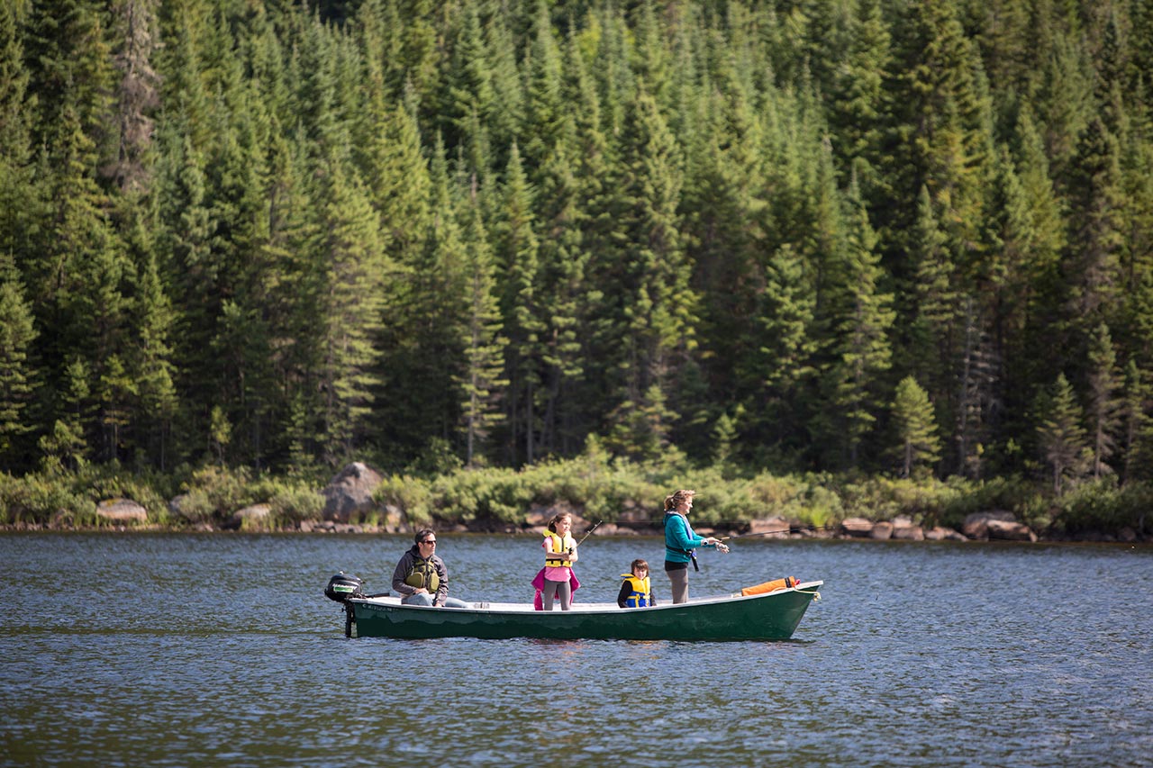 Ouverture de pêche retardée dans la réserve des Laurentides 