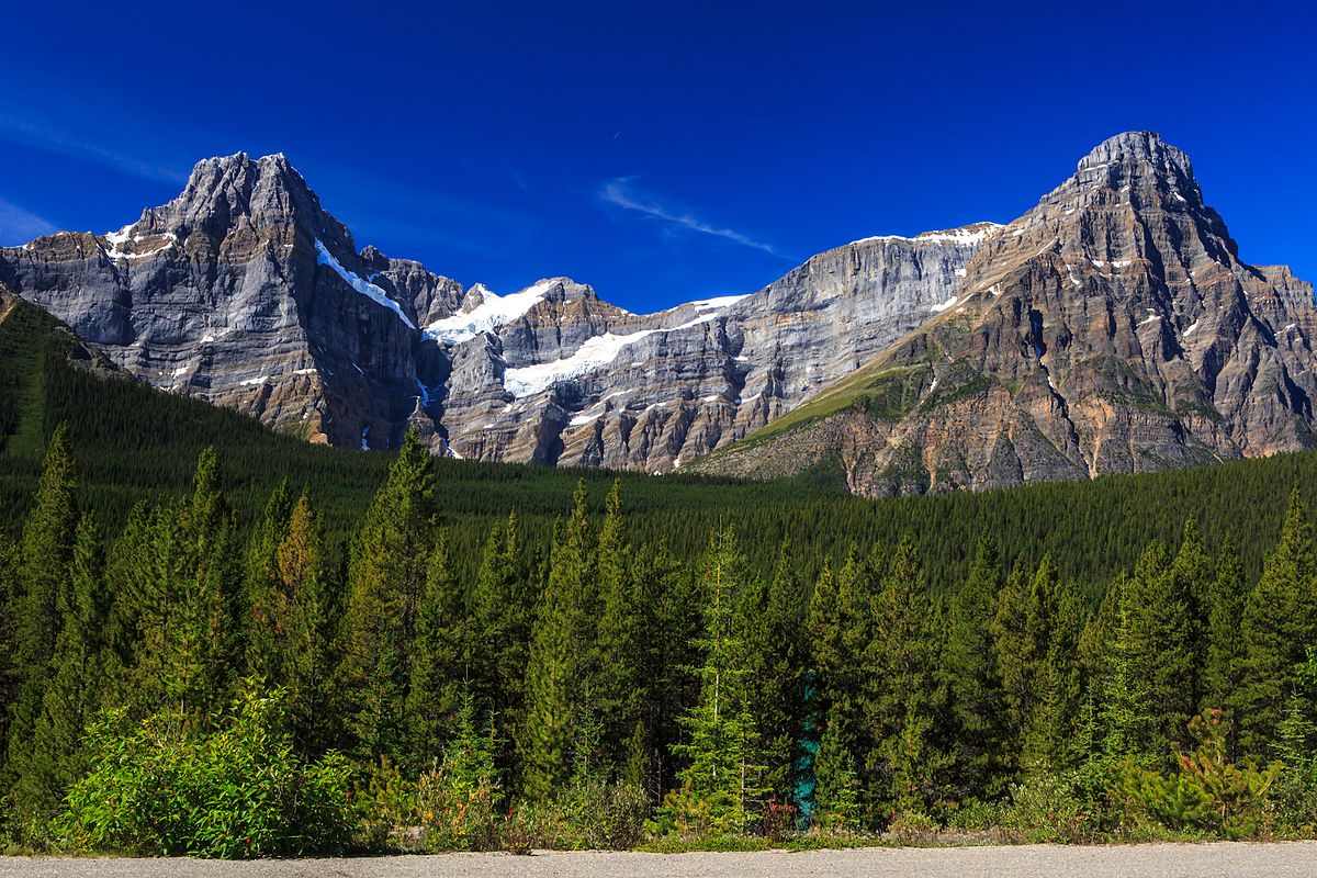 Trois alpinistes sont emportés par une avalanche dans le parc national Banff