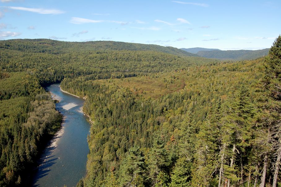 La FQSA exige le retrait des forages dans les lacs et les rivières