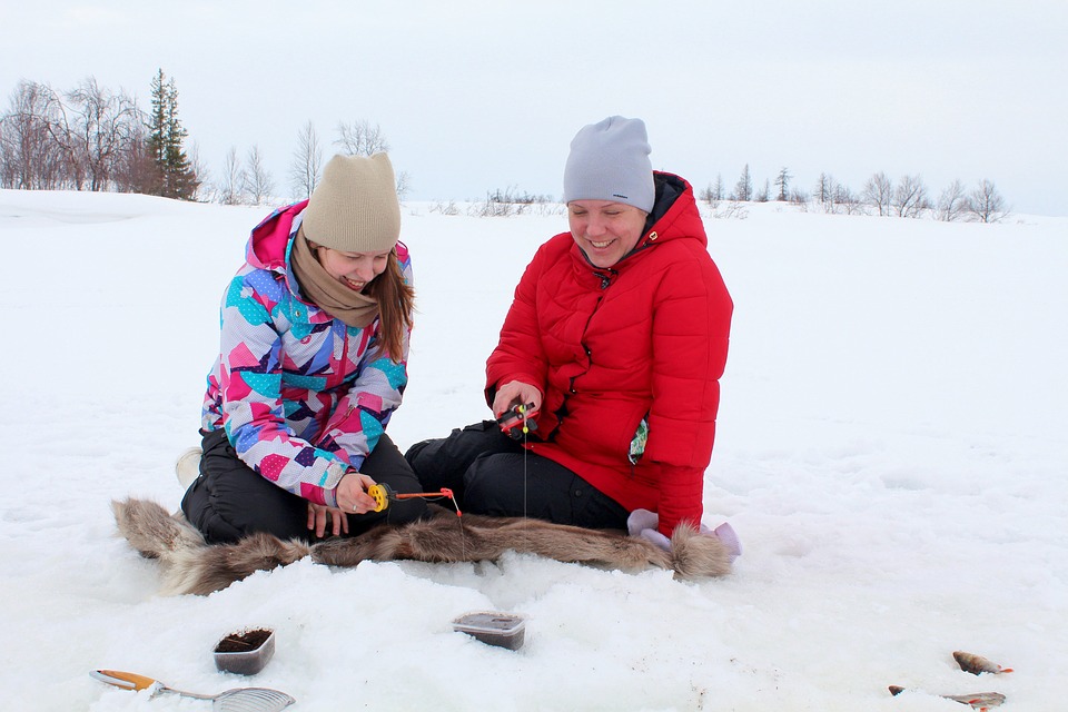 Ouverture à la pêche d’hiver dans une baie du réservoir Kipawa