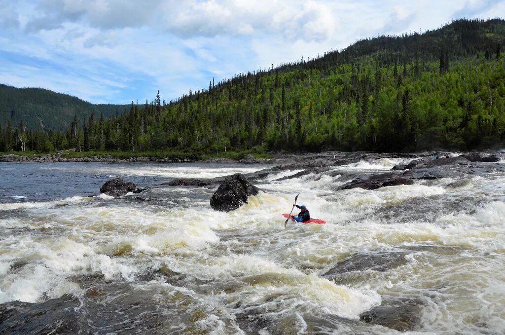 Pink Water: kayak entre femmes sur les rivières Moisie et Magpie